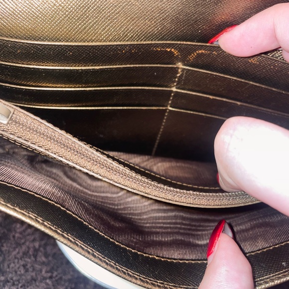 Prada Gold Wallet - Picture 3 of 6